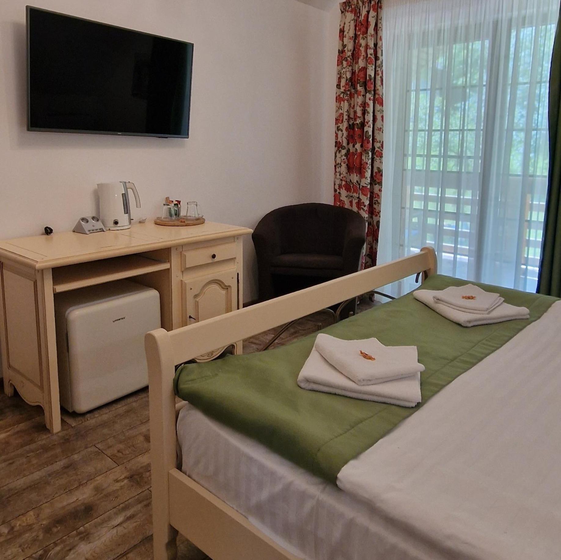 Hotel Provence Suceava Exterior foto
